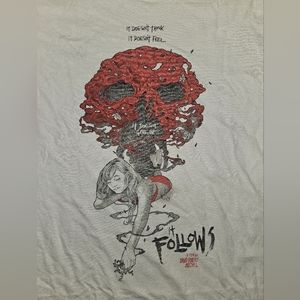 Limited Edition version 2014 It Follows Horror Movie Promo Skull shirt M